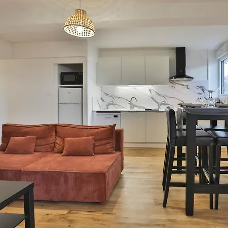 Appartement Radieux, Front De